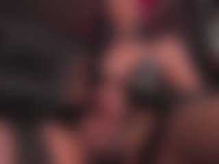 Draculairis's Live Sex Cam Show