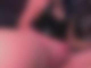 Draculairis's Live Sex Cam Show