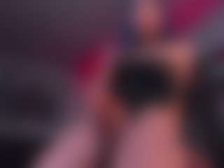Draculairis's Live Sex Cam Show