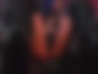 Live cam show with Draculairis - Brown Hair on Dare Cams