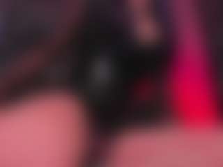 Live cam show with Draculairis - Smoking on Camsoda