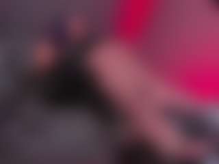 Draculairis's Live Sex Cam Show