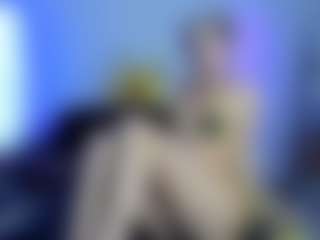 ElisaPink's Live Sex Cam Show