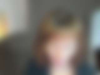 gracekellyyy MILF webcam performer live streaming