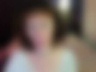 gracekellyyy MILF webcam performer live streaming