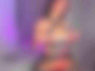 Live cam show with HaniMasson - Brown Hair on EXY