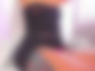 Live cam show with HaniMasson - Strapon on StripNow