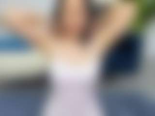 Live cam show with Issabelle19 - Average on hrnylive.com