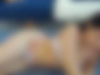 Live cam show with Issabelle19 - Average on fapnchat