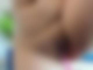 Issabelle19's Live Sex Cam Show