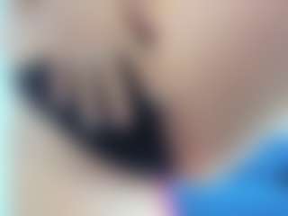 Live cam show with Issabelle19 - Green Eyes on Camming Site