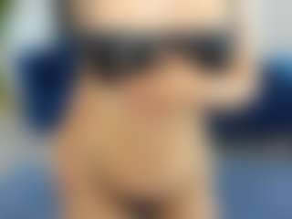 Issabelle19's Live Sex Cam Show