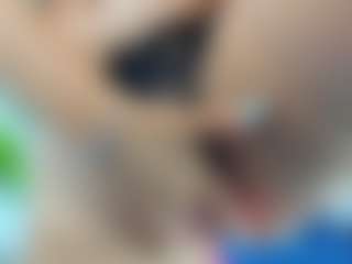 Live cam show with Issabelle19 - Green Eyes on liverealitysex.com