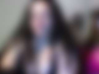 Live cam show with JadaLovee - Smart on Hubzter Live