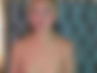 Kinsleybrown's Live Sex Cam Show