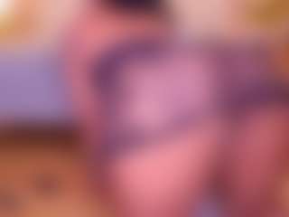 Live cam show with Kinsleybrown - Twerking on LiveSexCams6