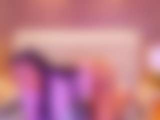 Live cam show with Kinsleybrown - Curly Hair on Camsoda