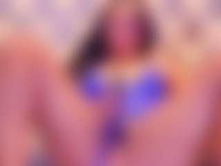 Live cam show with Kinsleybrown - Curly Hair on galaxygirlnitro.com