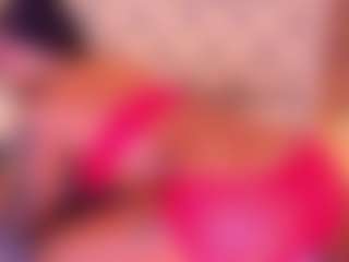 Live cam show with Kinsleybrown - Moan on googirlz