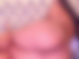 Live cam show with Kinsleybrown - Creamy on dasdasdadada.com