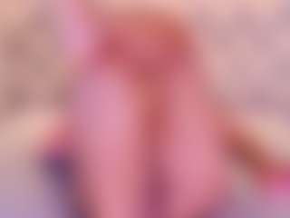 Live cam show with Kinsleybrown - Fingerass on Camsoda