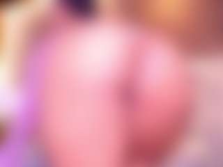 Live cam show with Kinsleybrown - Moan on Camsoda