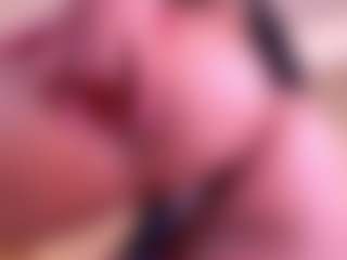 Live cam show with Kinsleybrown - American MILF on Camsoda | colombia