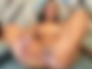 Live cam show with Kinsleybrown - Curly Hair on fuklive.com