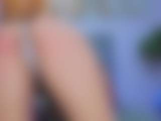 Live cam show with Perla-Cambell - Domination on Camming Site
