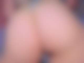 Live cam show with Perla-Cambell - Domination on Streamer API