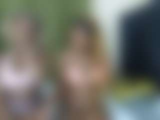 Live cam show with Rox and Ane - Deepthroat on Camsoda