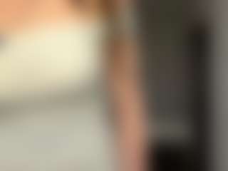 Live cam show with SerinaAmento - Lesbian on Ass Tok