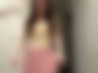 Live cam show with SerinaAmento - Lesbian on Soda Cam