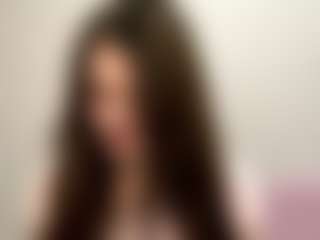 Live cam show with SerinaAmento - Striptease on liverealitysex.com