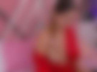 Live cam show with Sky Saenz - Horny on boobsie.com