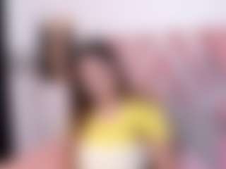Live cam show with Sky Saenz - Spank on Chatstar