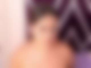 Live cam show with Sky Saenz - Camel Toe on Camming Site