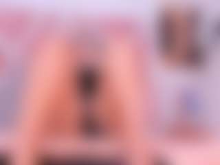 Sky Saenz's Live Sex Cam Show