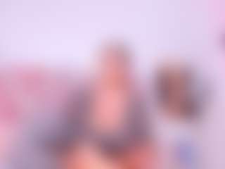 Live cam show with Sky Saenz - Curvy Toys on WildCum