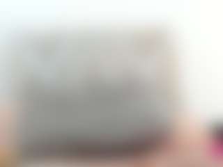Live cam show with Sky Saenz - Lush Blonde Hair on AdultVida.com