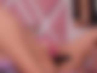 Sky Saenz's Live Sex Cam Show