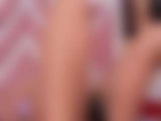 Sky Saenz's Live Sex Cam Show