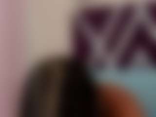 Sky Saenz's Live Sex Cam Show