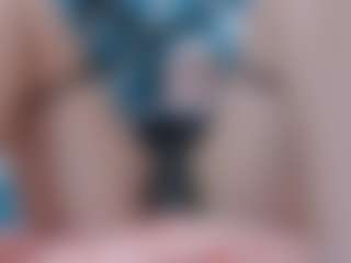Live cam show with Sky Saenz - Flashing on Camsoda