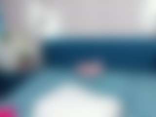 Live cam show with SunDeane - Normal on Dolls Live
