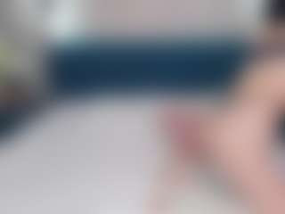 Live cam show with SunDeane - Camel Toe on Strip Flash - Live Sex Shows