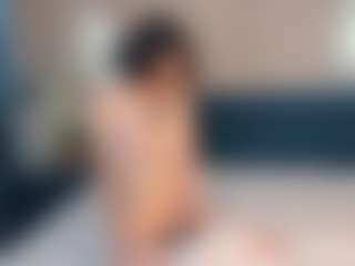 Live cam show with SunDeane - Camel Toe on fapnchat