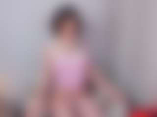 Live cam show with SunDeane - Huge on Big Tits