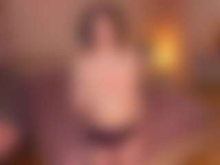 Live cam show with SunDeane - Body Massage on Latina Girls