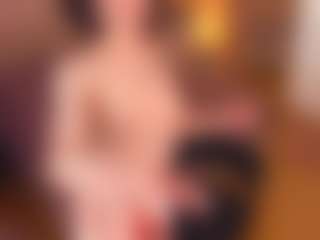 Live cam show with SunDeane - Facial on SquirtSoMuch